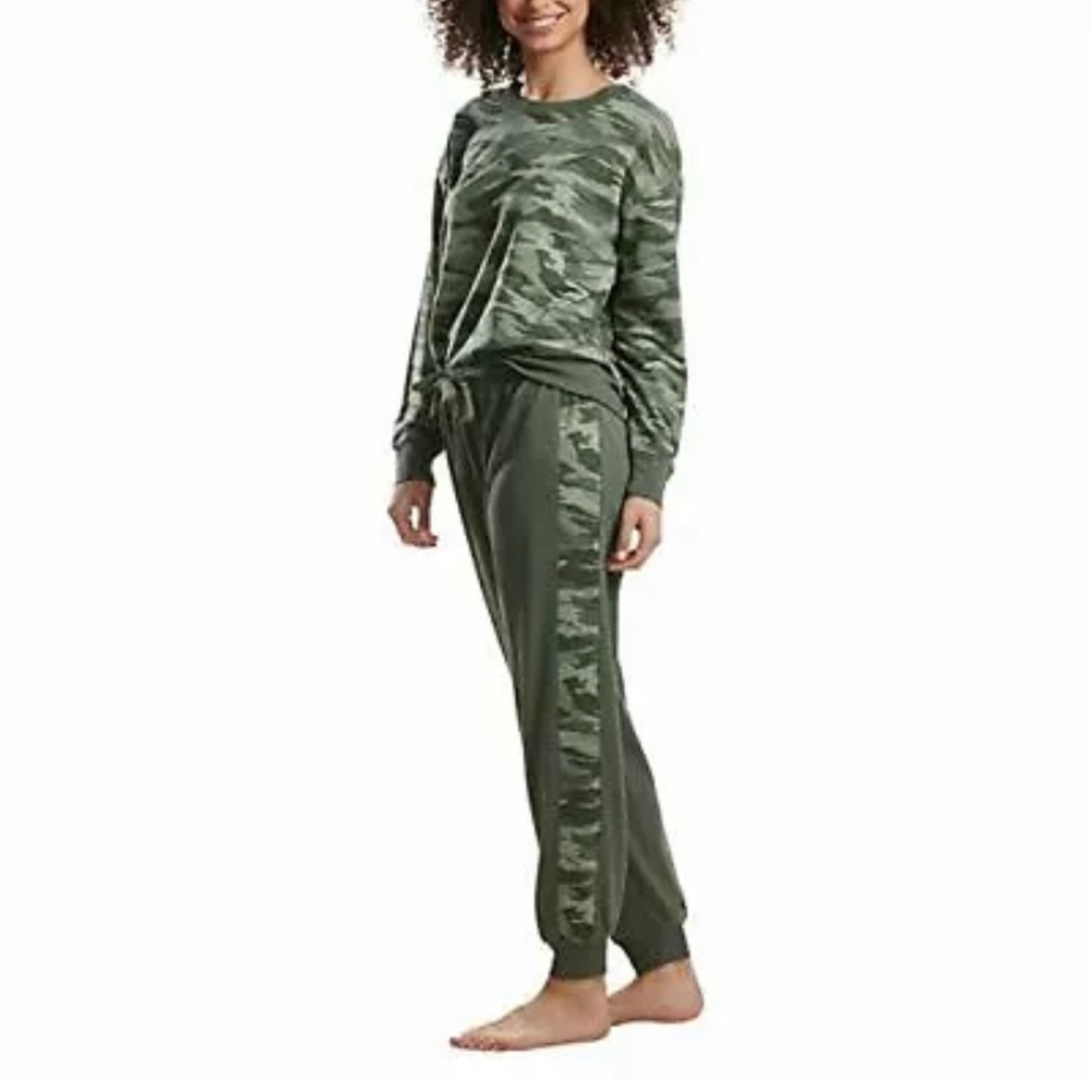 Splendid Women's 2-Pc Pajama Set Long Sleeve Crewneck Top & Jogger Pants - Picture 2 of 4